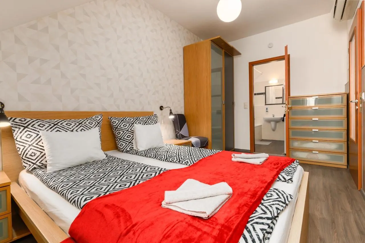 Lovag Charming Apartment In The Center-Ac Budapest