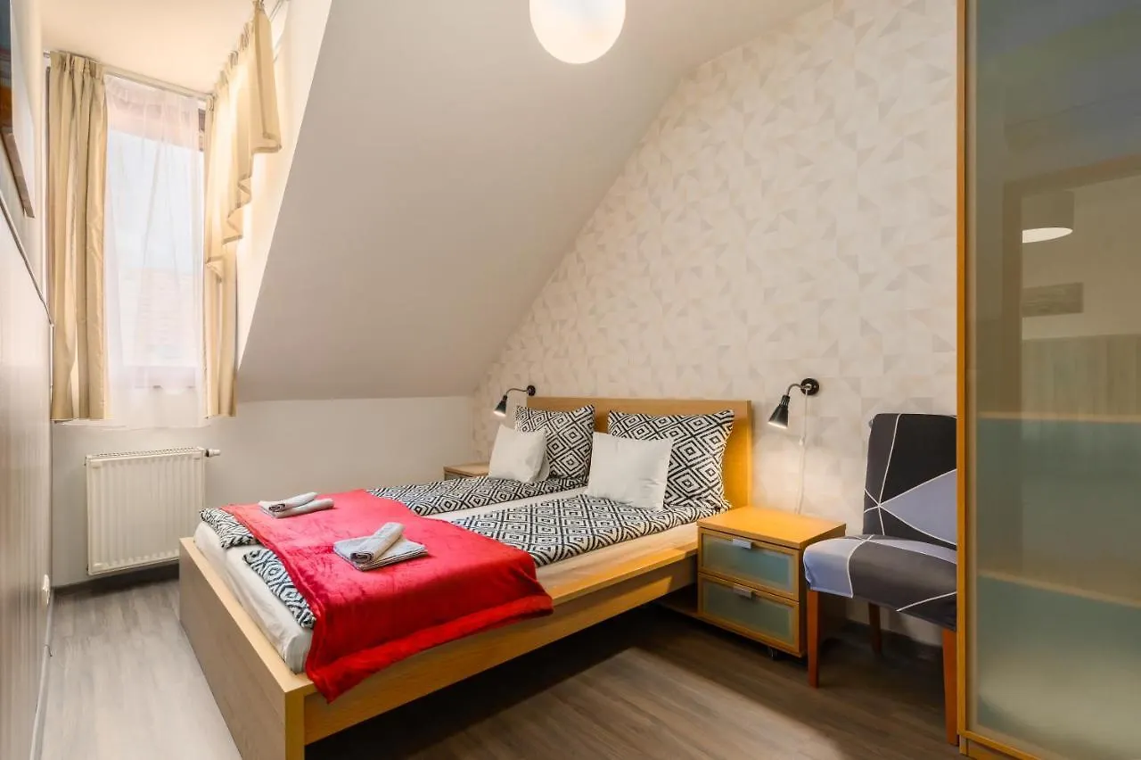 Lovag Charming Apartment In The Center-Ac Budapest